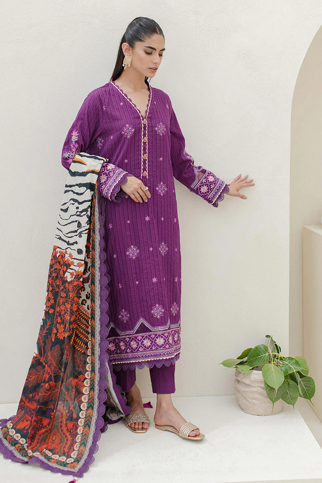 Design # 0704 Zellbury Cambric 2024