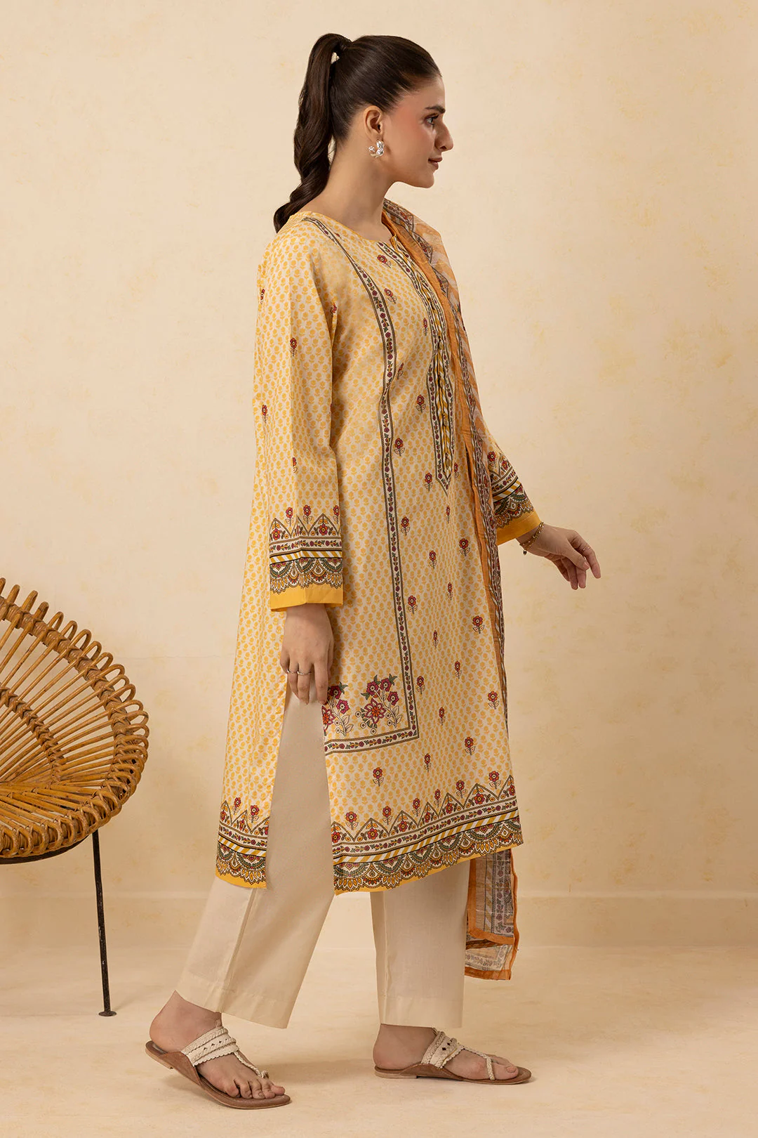 Zellbury Kurta Dupatta Trouser - 2056 Essential Summer Pret 2026 - Image 2