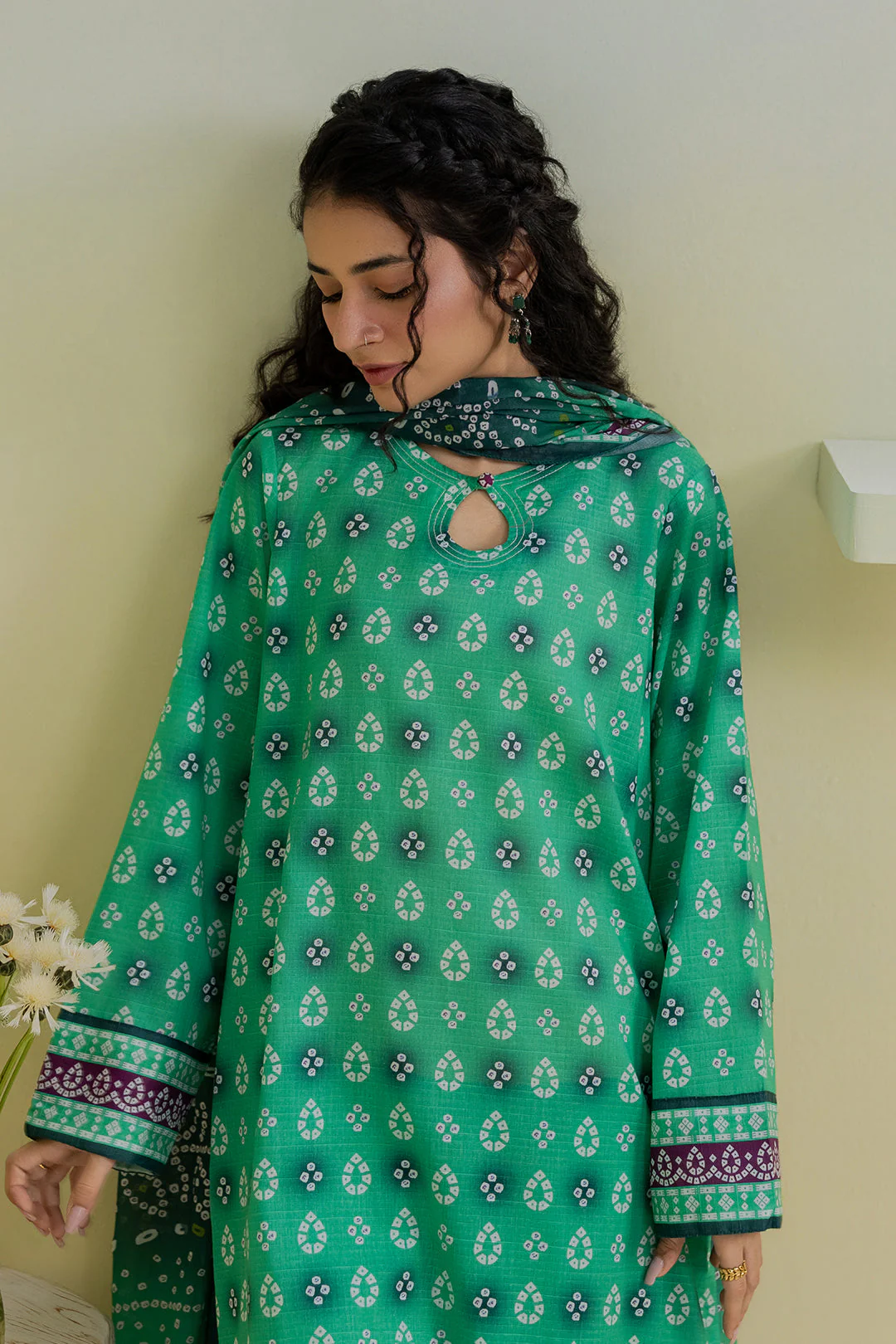Zellbury Kurta Dupatta Trouser - 2162 Essential Summer Pret 2026 - Image 2