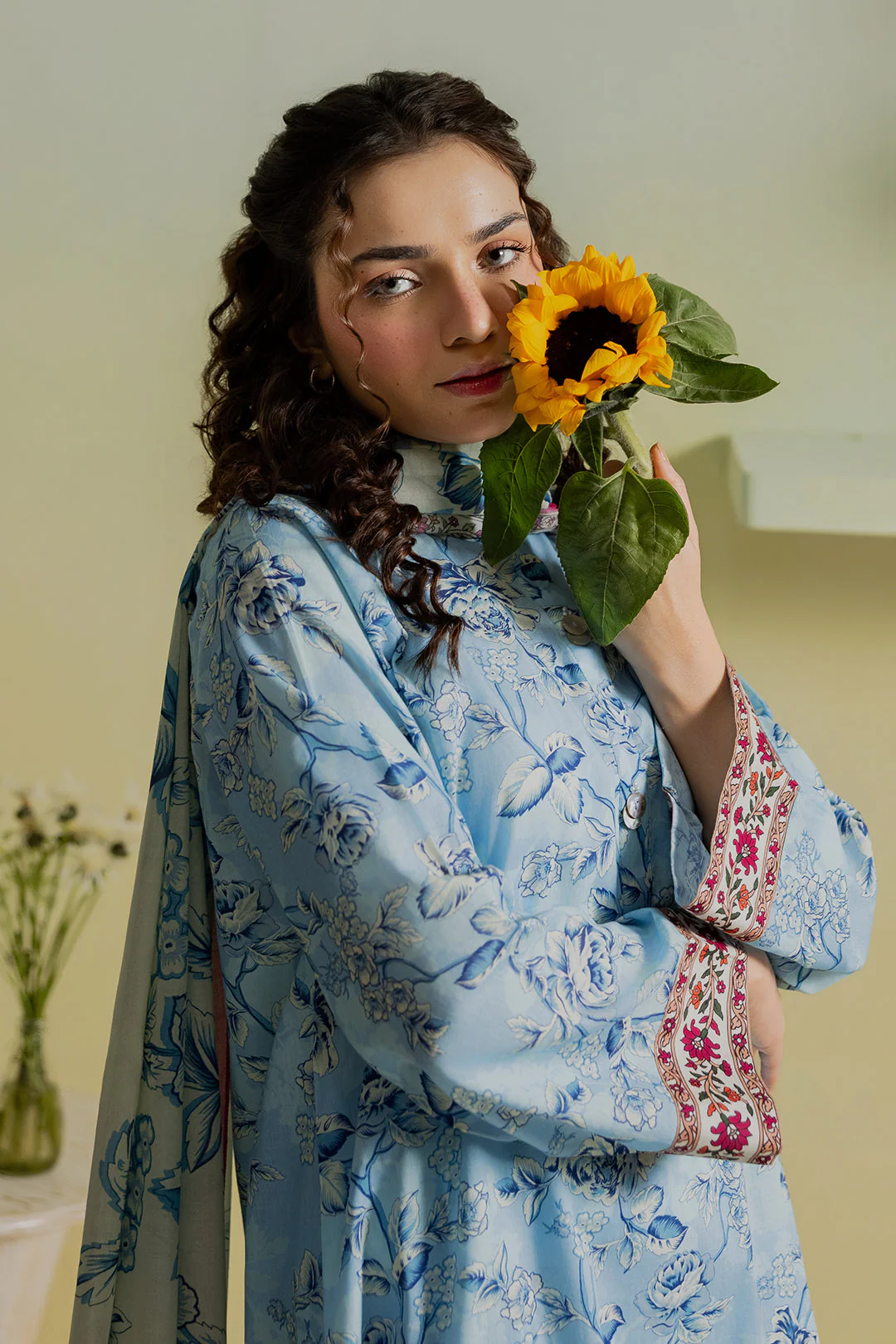 Zellbury Kurta Dupatta Trouser - 2441 Essential Summer Pret 2026 - Image 2