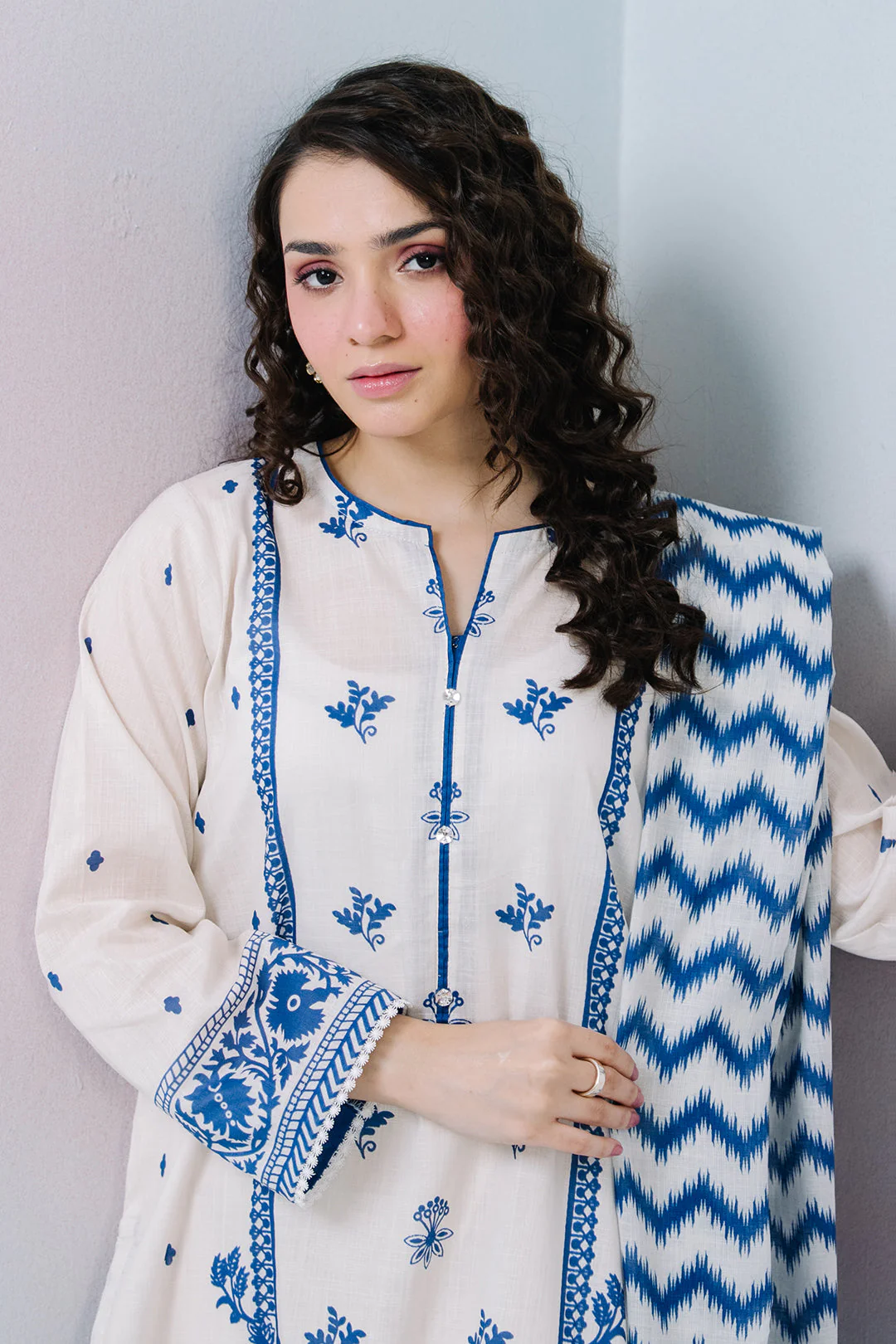 Zellbury Kurta Dupatta Trouser - 2460 Essential Summer Pret 2026 - Image 2